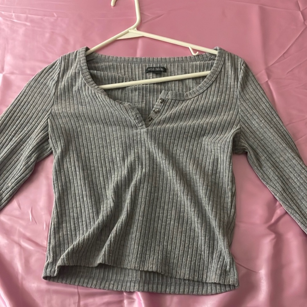 gray long sleeve!